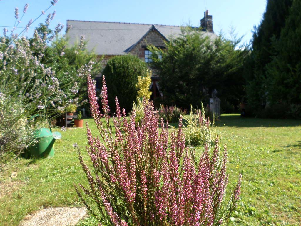 La Chevallerie B&B Isigny-le-Buat Eksteriør bilde